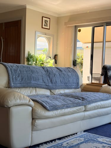 Customer photo review of Cosy Couch - Couch Cover