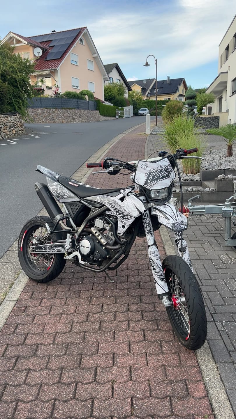 Customer photo review of NEW! FADED DRAGON - GRAPHICS KIT