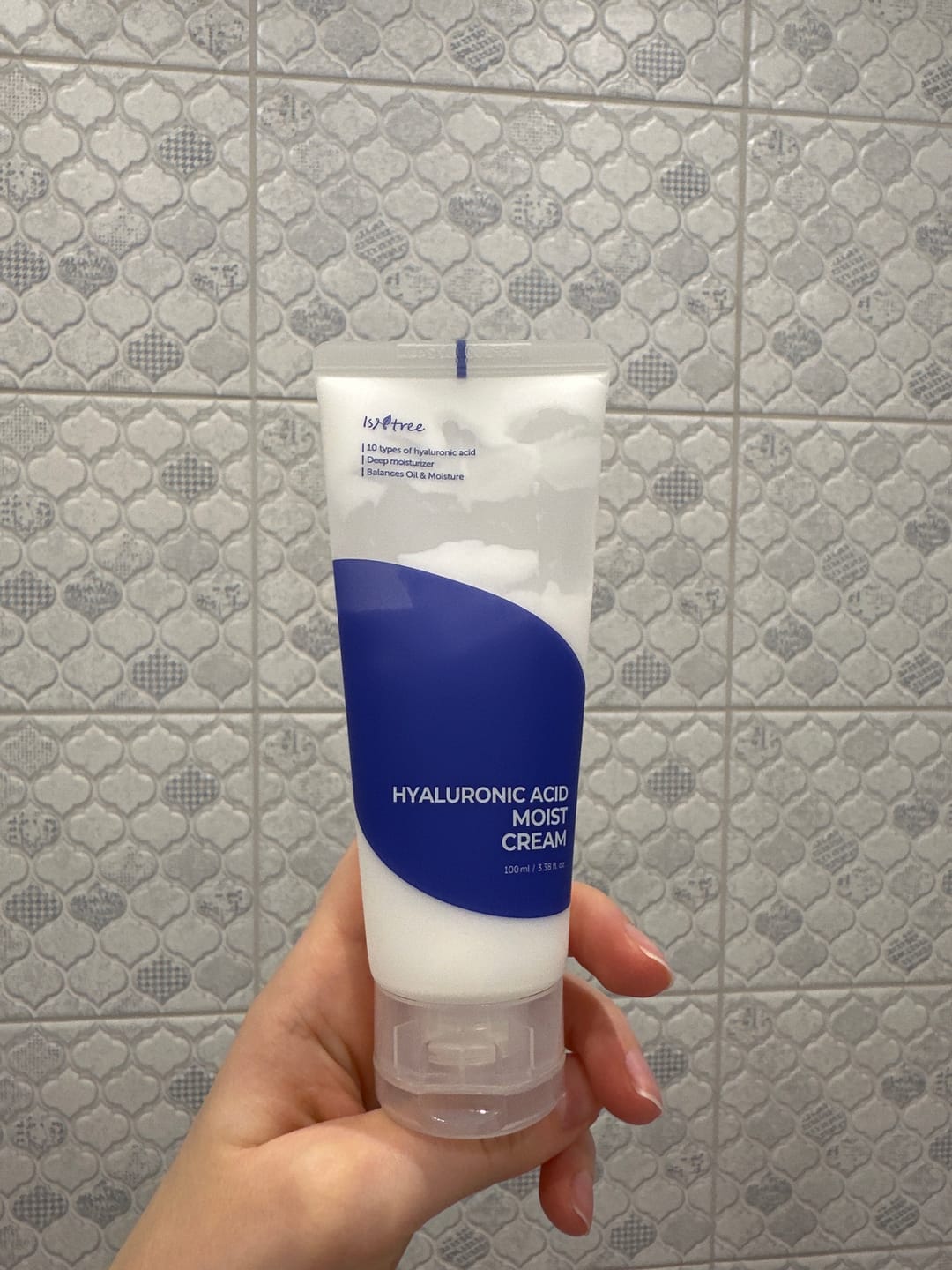 Customer photo review of Krēms dziļai ādas mitrināšanai ar hialuronskābe IsNtree Hyaluronic Acid Moist Cream