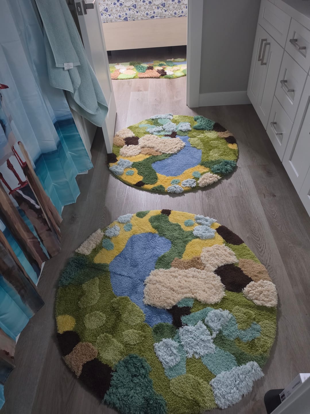 Customer photo review of Landscape Textured Rug – Round Version