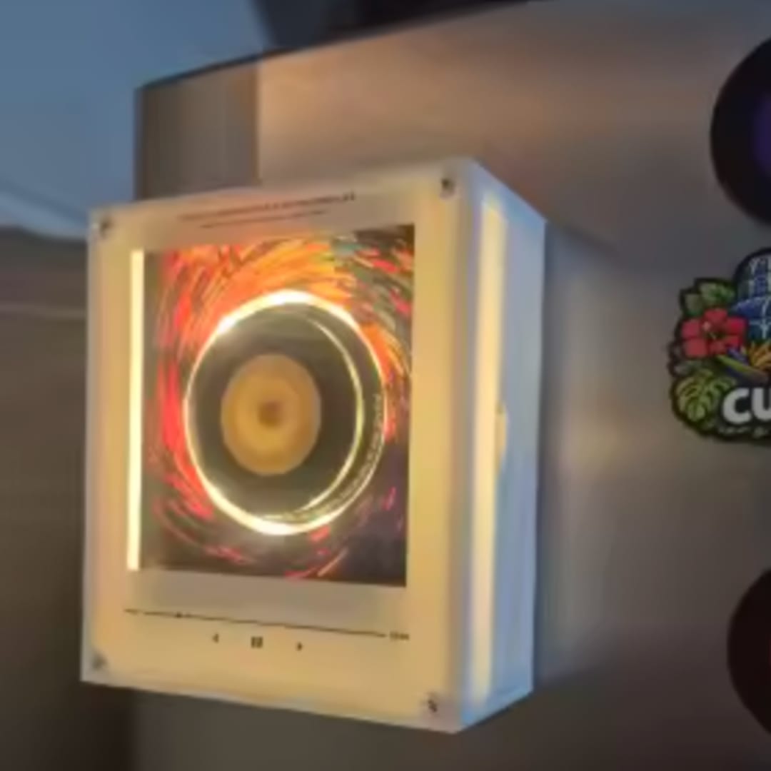 Customer photo review of Reproductor de Música NFC para Nevera