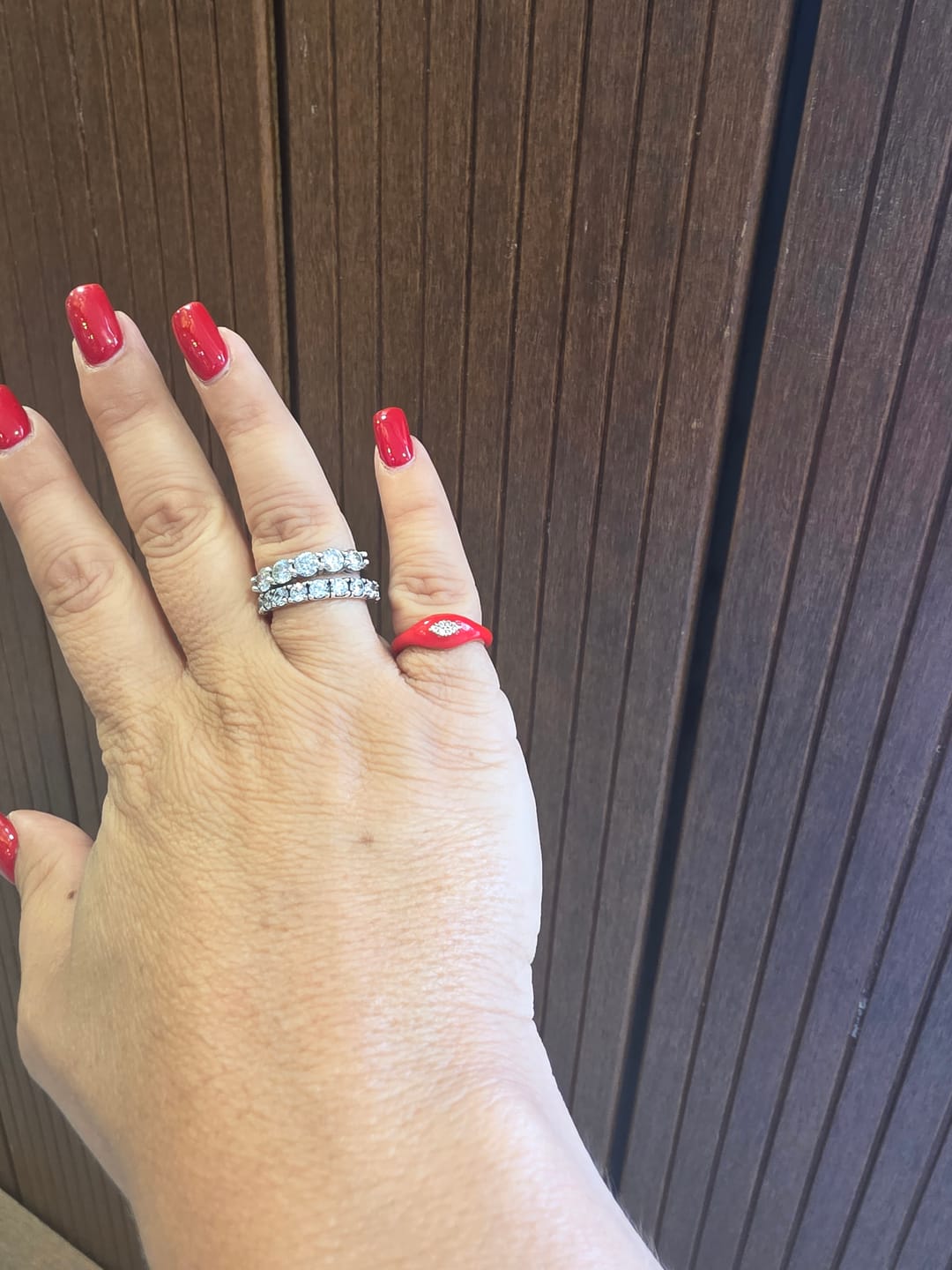 Customer photo review of Lora red