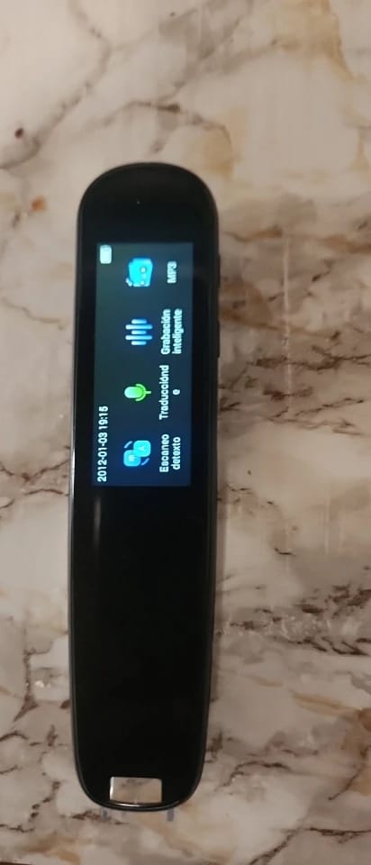 Customer photo review of Multilingual translation dictation pen