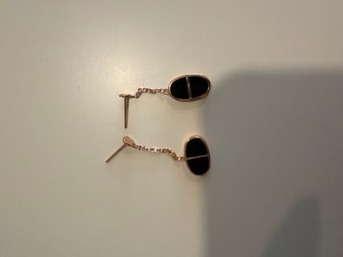 Customer photo review of CHAINE VERSO BLACK CERAMIC EARRINGS