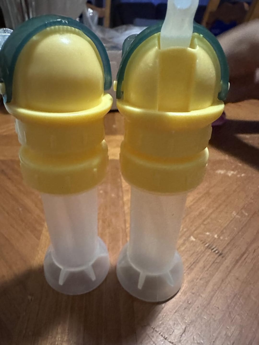 Customer photo review of AquaSip Trinkaufsatz Kinder | Wiederverwendbarer Flaschenverschluss mit Strohhalm Schule Sport