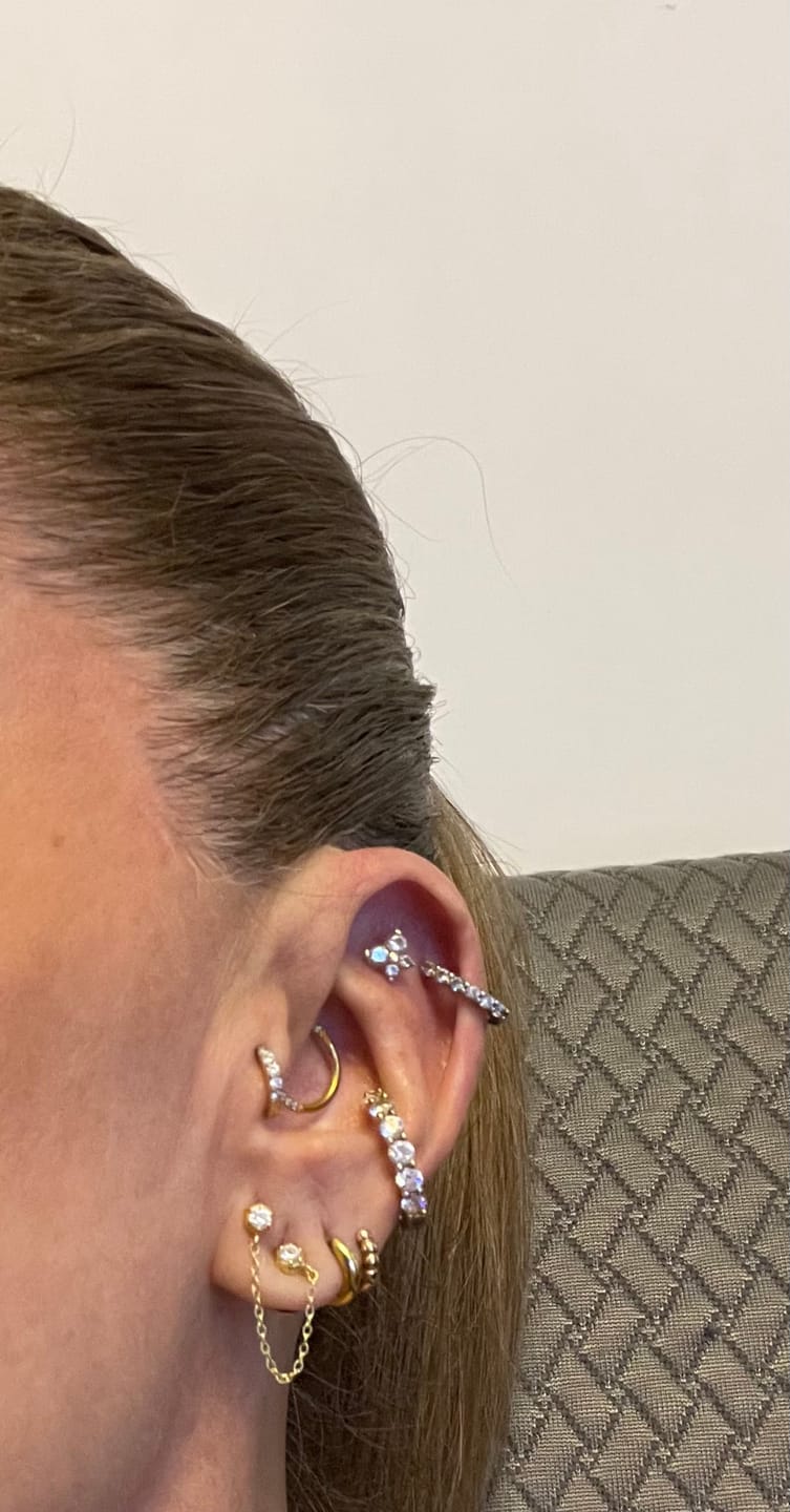 Customer photo review of Arete Dos Zirconia Con Cadena