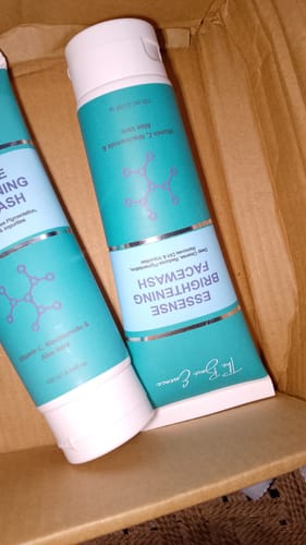 Customer's two tubes of Essense Brightening Facewash placed inside a cardboard box.
