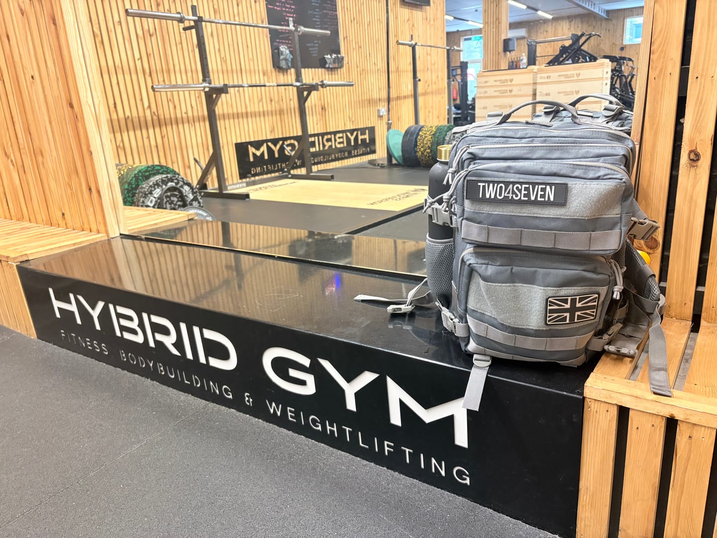 Customer photo review of TWO4SEVEN 25L Backpack - Grey