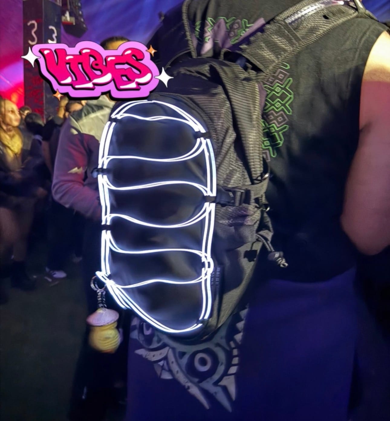 Customer photo review of ESSENTIAPAC PRO™ ANTI-THEFT HYDRATION PACK V3