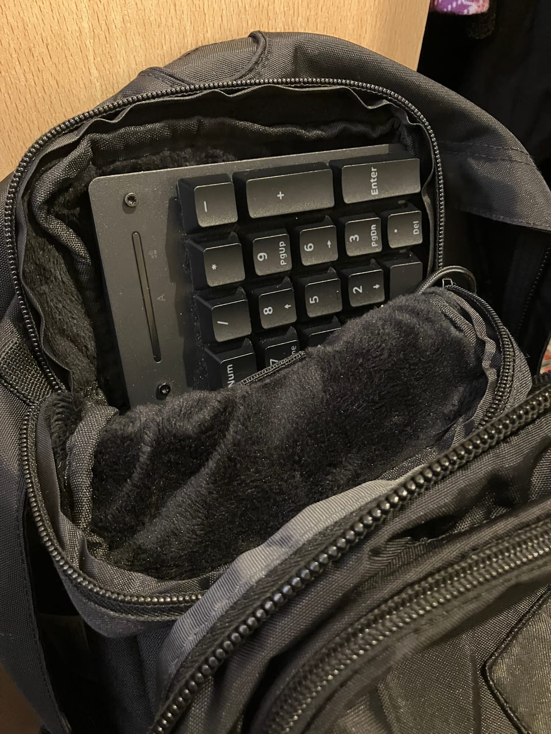 Customer photo review of IT THOCKS - Mechanical Gaming Keyboard Carry Case With Zipper (Many Sizes)