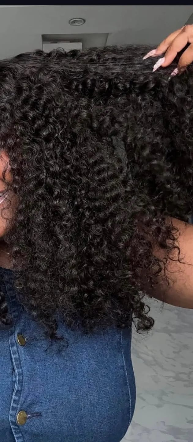 Customer photo review of LushCurls 3 in 1 Wear Go Wig