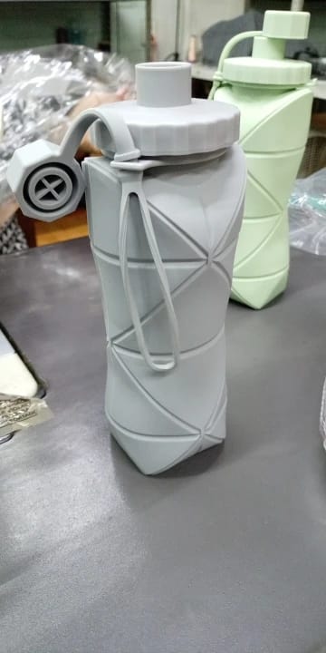 Customer photo review of Foldable Silicone Water Bottle