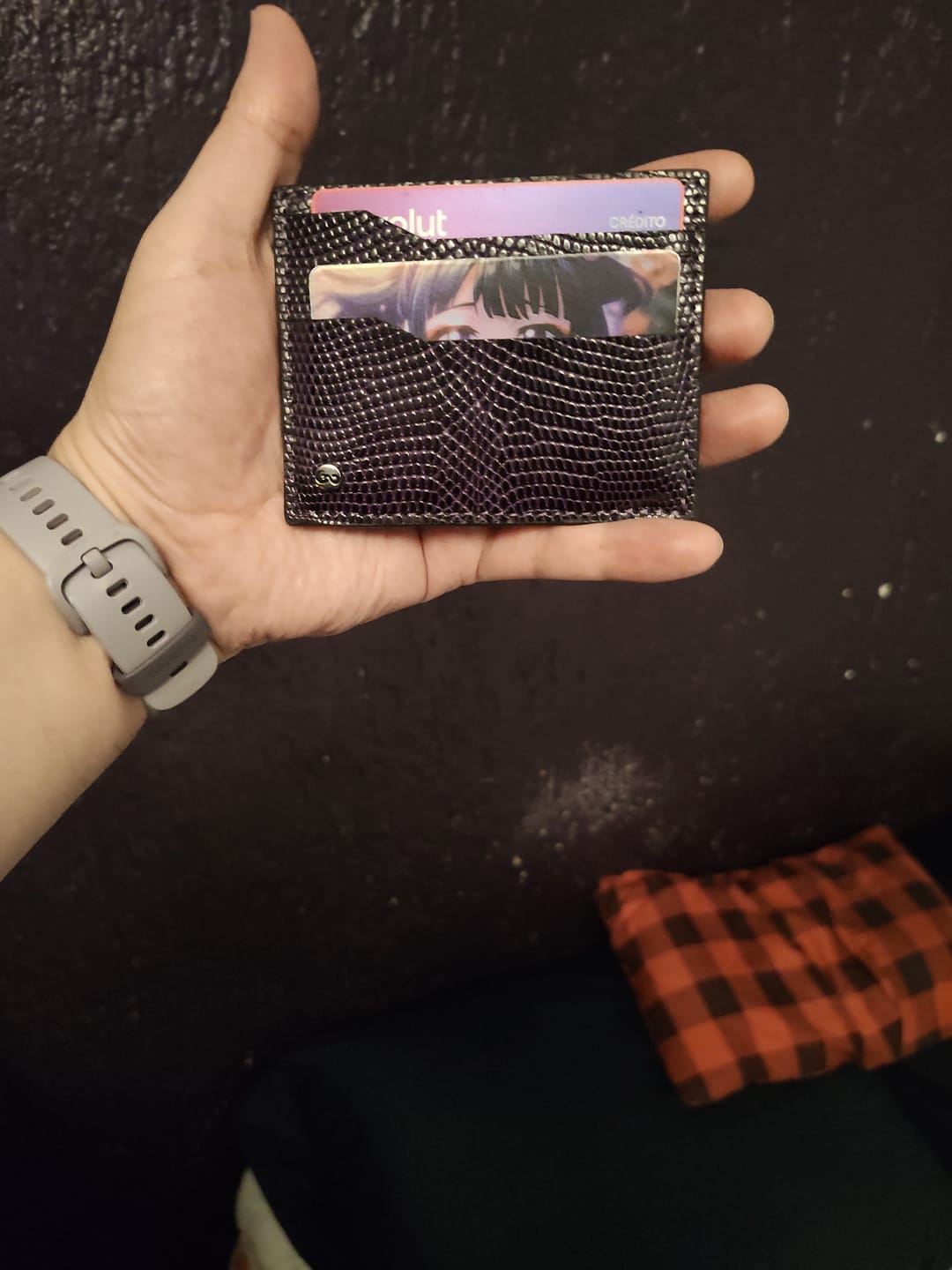 Customer photo review of Tarjetero Horizontal "Turbo" Lizzard Purple