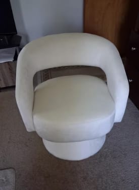 Customer photo review of 360 Swivel Barrel Velvet Accent Chair