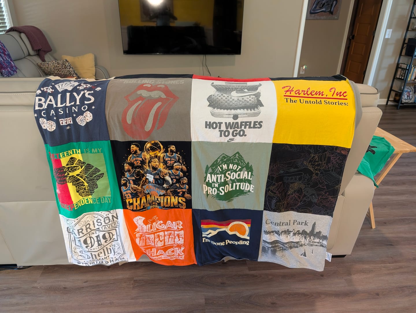 Customer photo review of Project Repat T-Shirt Quilt