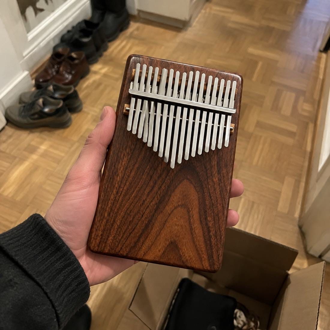 Customer photo review of Kalimba 17 Tasten - Walnussholz, Handgefertigt