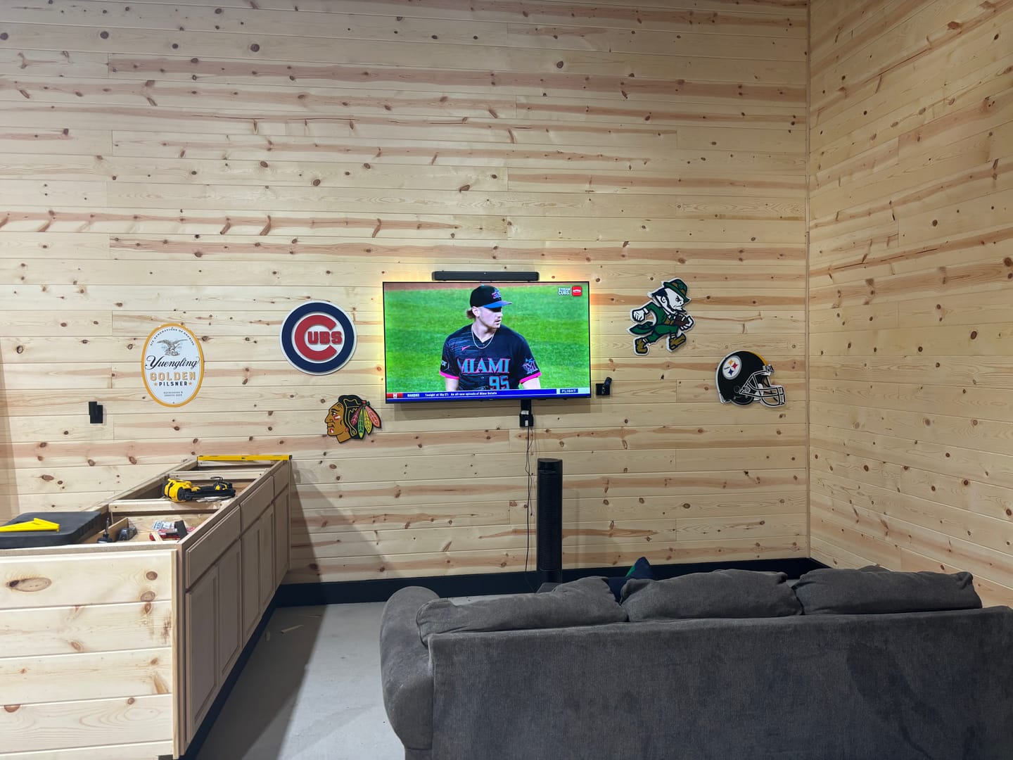 Customer photo review of Pittsburgh Steelers BLITZ Collection - 8 Layer Helmet 3D Vintage Metal Wall Art