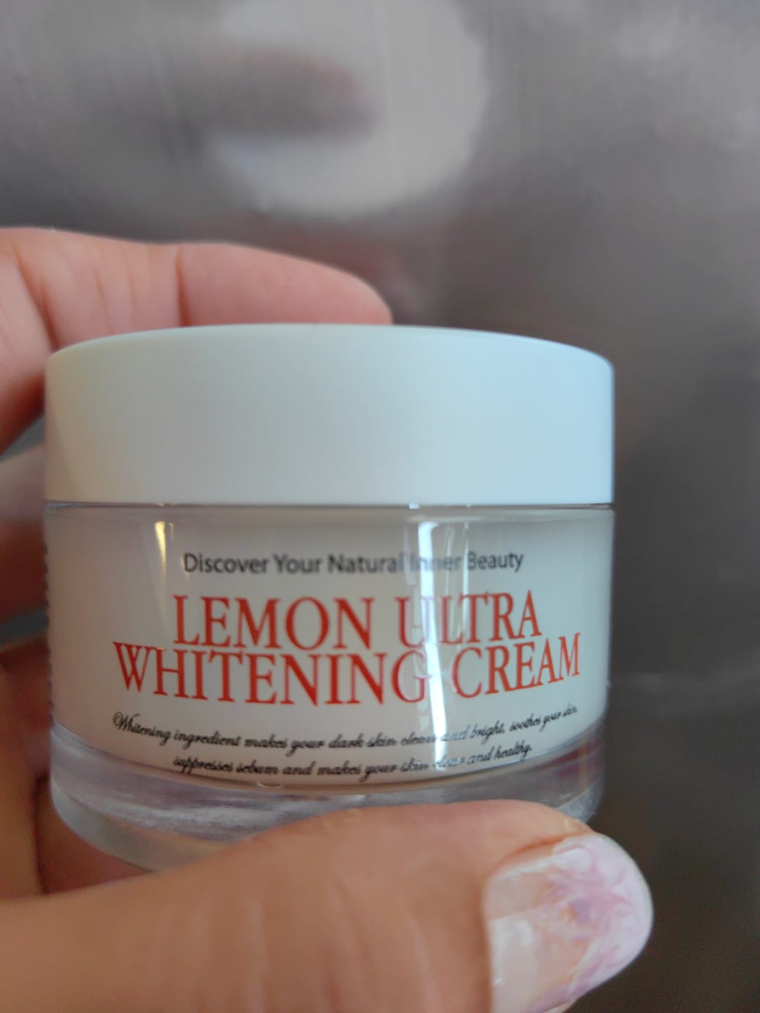 Customer photo review of Озаряващ и изсветляващ аква-крем с лимон, ниацинамид и арбутин Chamos Acaci Lemon Ultra Whitening Cream