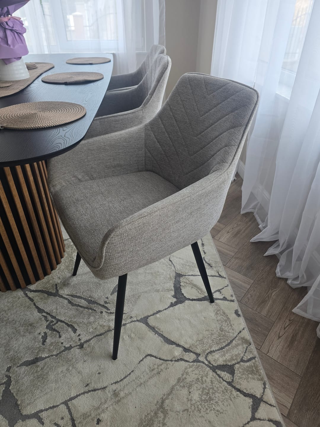 Customer photo review of Scaun SERVIO, bej deschis - Brego 31, stofa clasica/metal, 55x58x88 cm