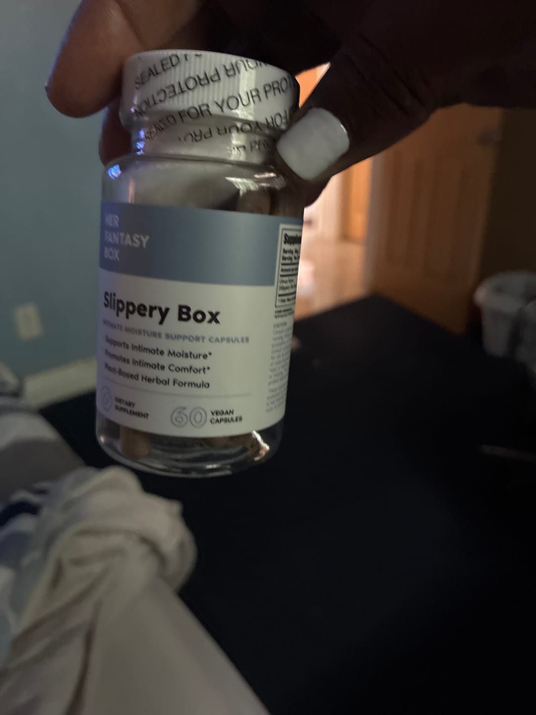 Customer photo review of Slippery Box - Extra Moisture Support Capsules