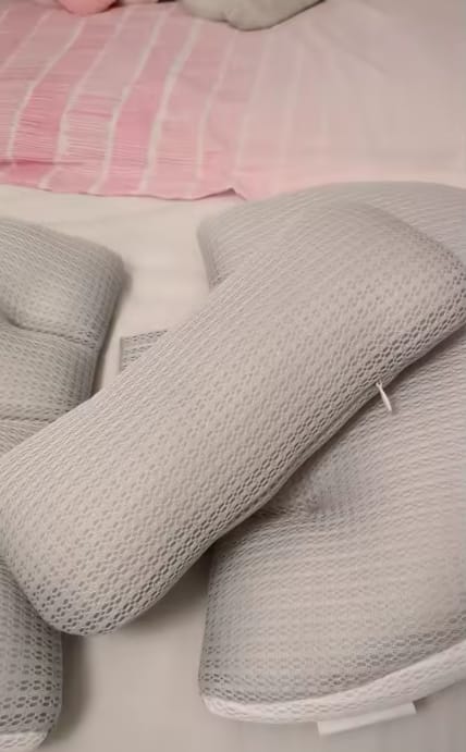 Customer photo review of Almohada de maternidad Mabel™