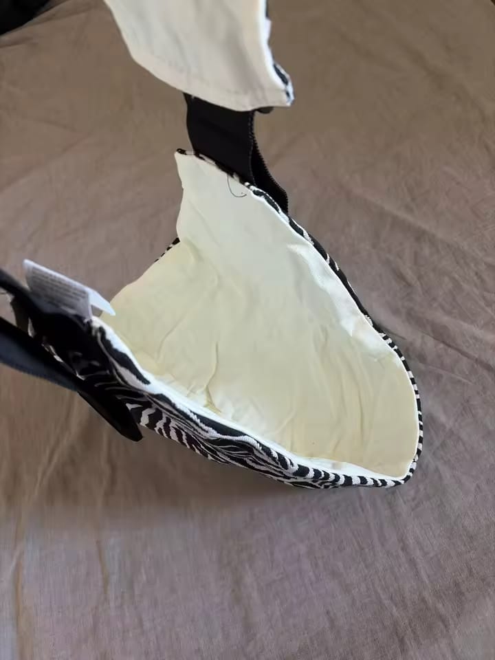 Customer photo review of Huggable Co. - Hip Carrier