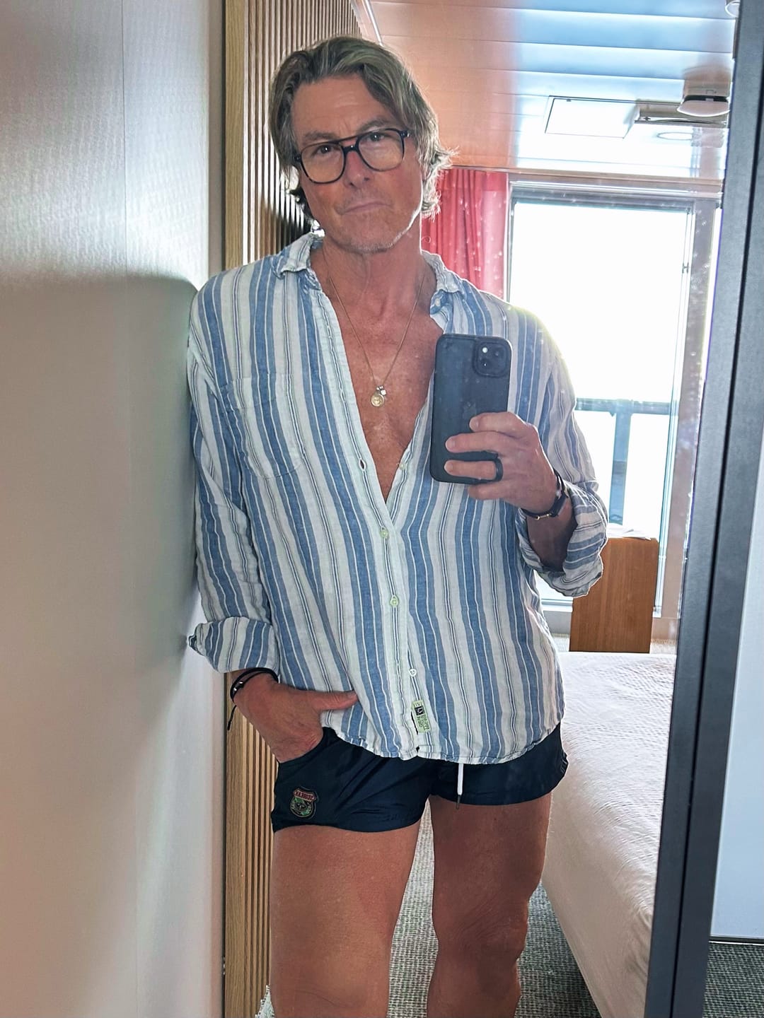Customer photo review of Men's Quick Dry Sand Beach Board Shorts