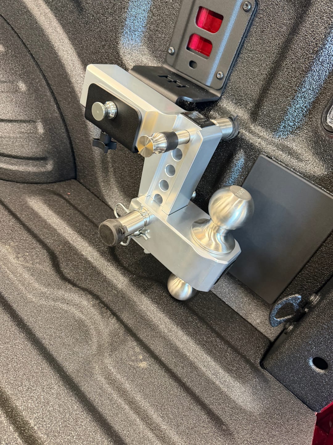 Customer photo review of Hitcholder™ Receiver - Ford BoxLink