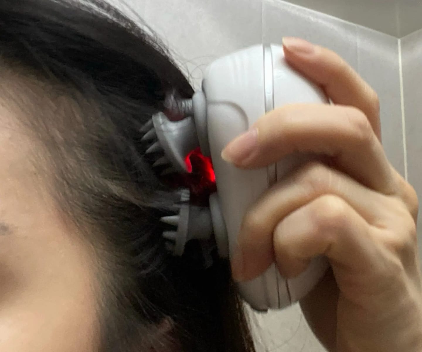 Customer photo review of Electric Hair & Scalp Massager