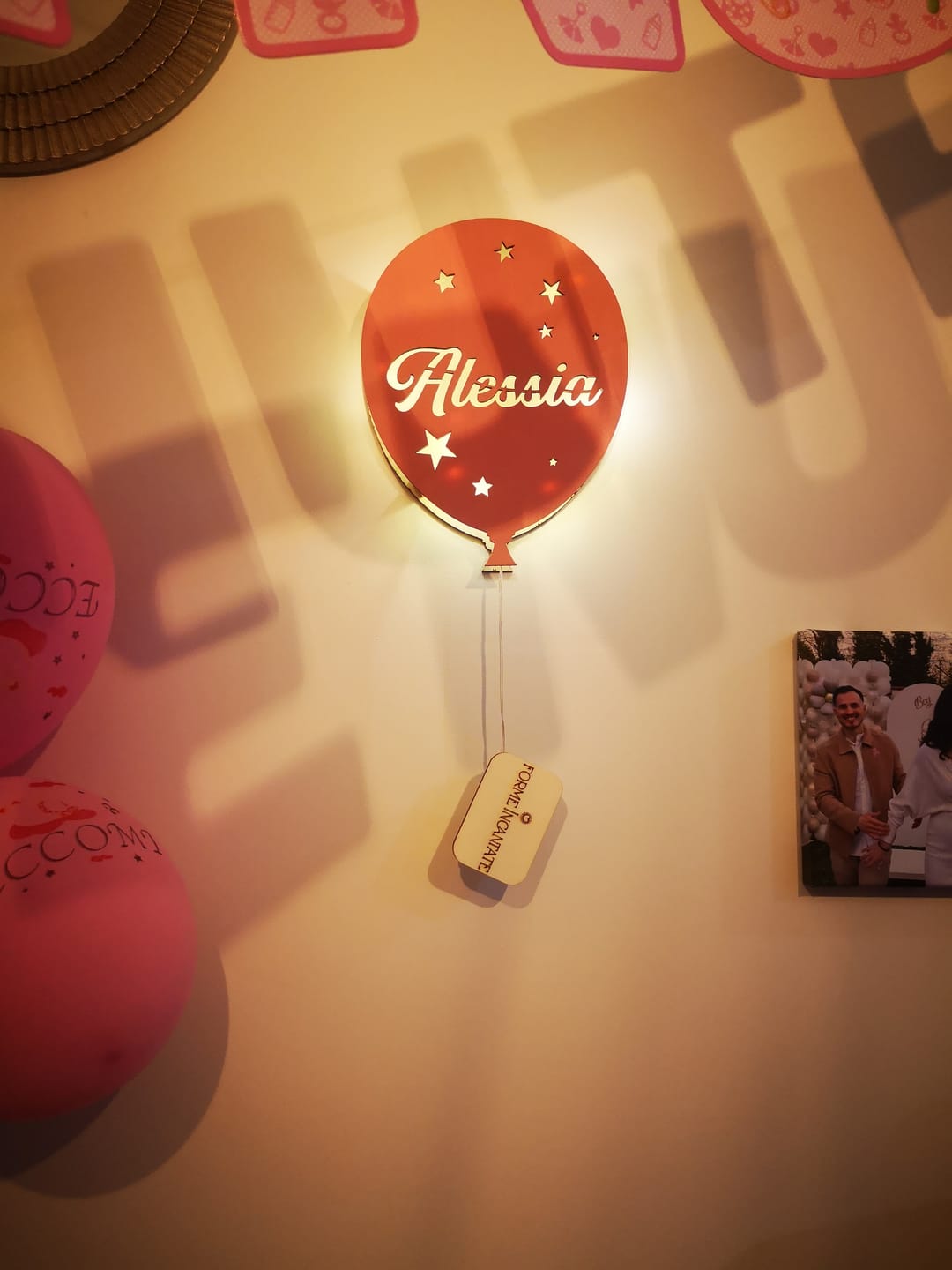 Customer photo review of Lampada Palloncino a Parete con Nome Personalizzato