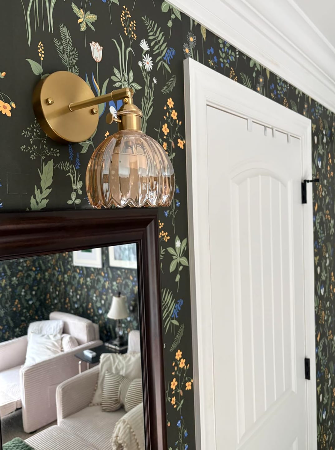 Customer photo review of Sol Vintage Tulip Glass Wall Light | Retro Floral LED Bedside Sconce for Bedroom