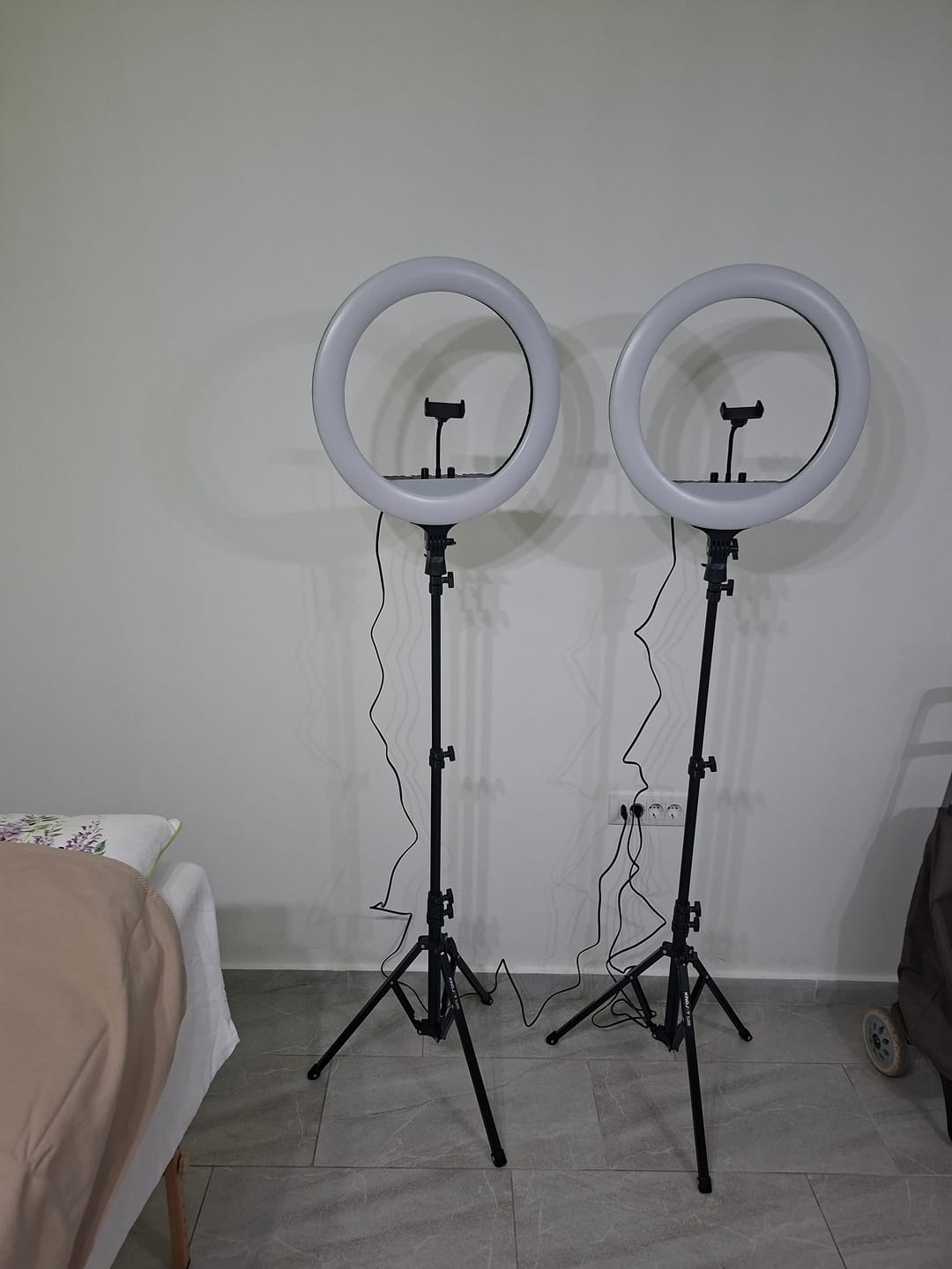 Customer photo review of RING LIGHT 18" – SVETLO KOJE MENJA SVE!
