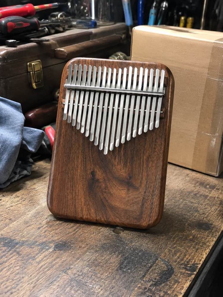 Customer photo review of Kalimba 21 Tasten - Walnussholz, Profi-Klasse