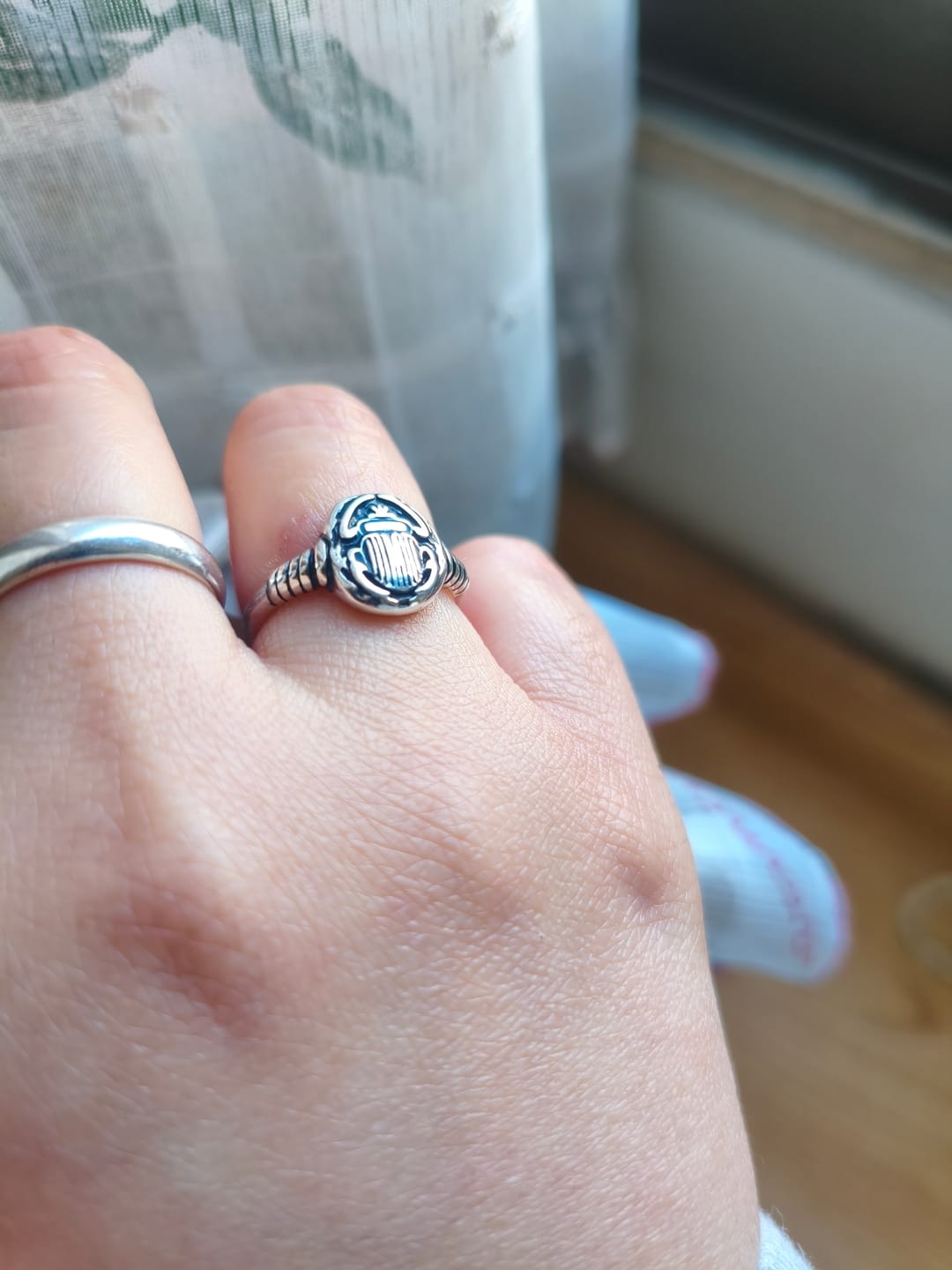 Customer photo review of Anillo Escarabajo
