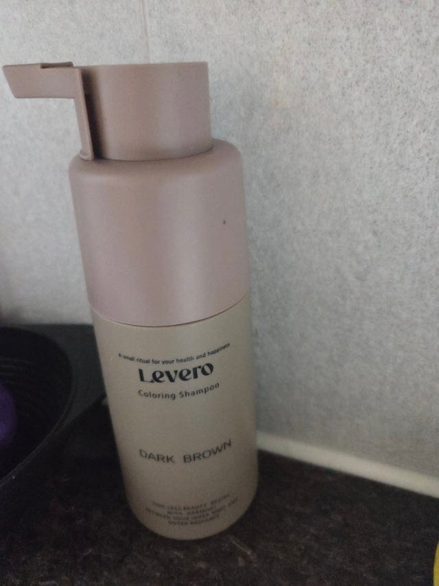 Customer photo review of Levero Coloring Shampoo — PPD-Free Grey Coverage 300ml