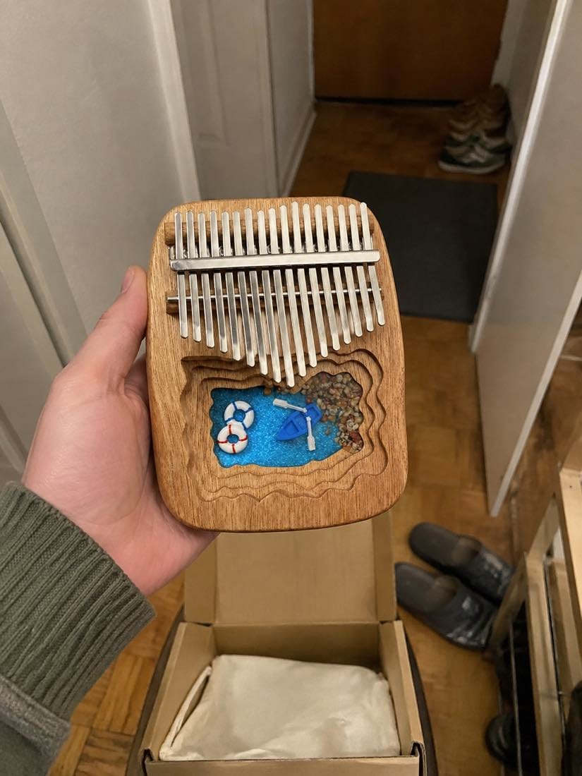 Customer photo review of Mbira 17 Tasten - Mahagoni, Afrika-Edition - Kalimba