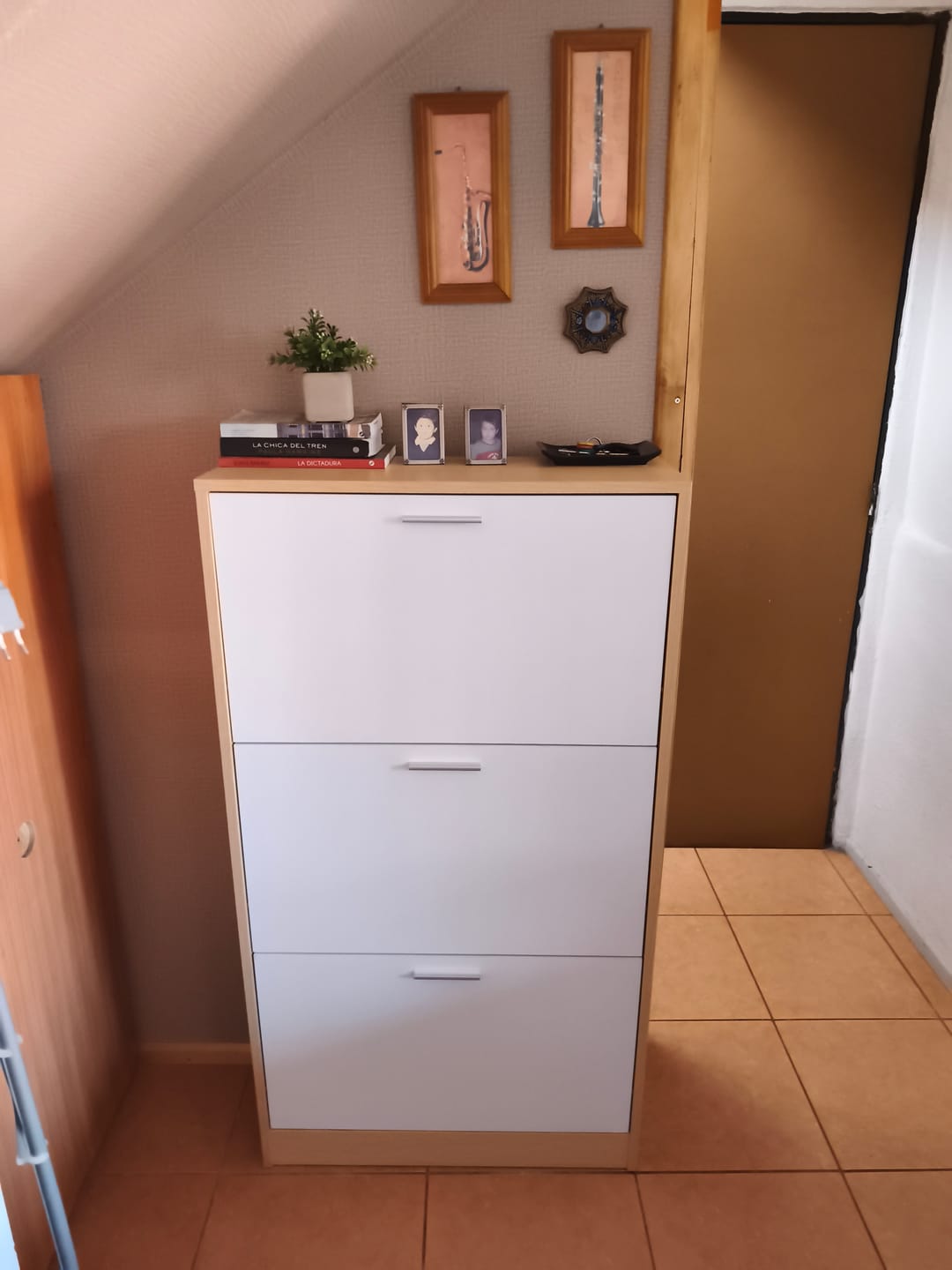Customer photo review of Zapatero Mueble Organizador 3 niveles compacta para 18 Pares