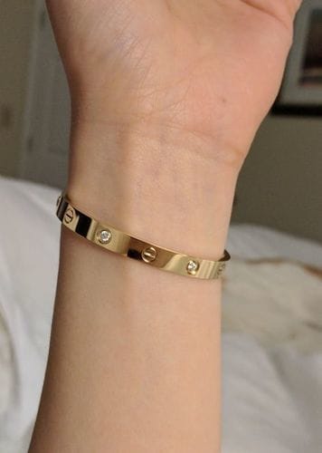 Customer photo review of LOVE BRACELET 6.1MM 4 DIAMONDS