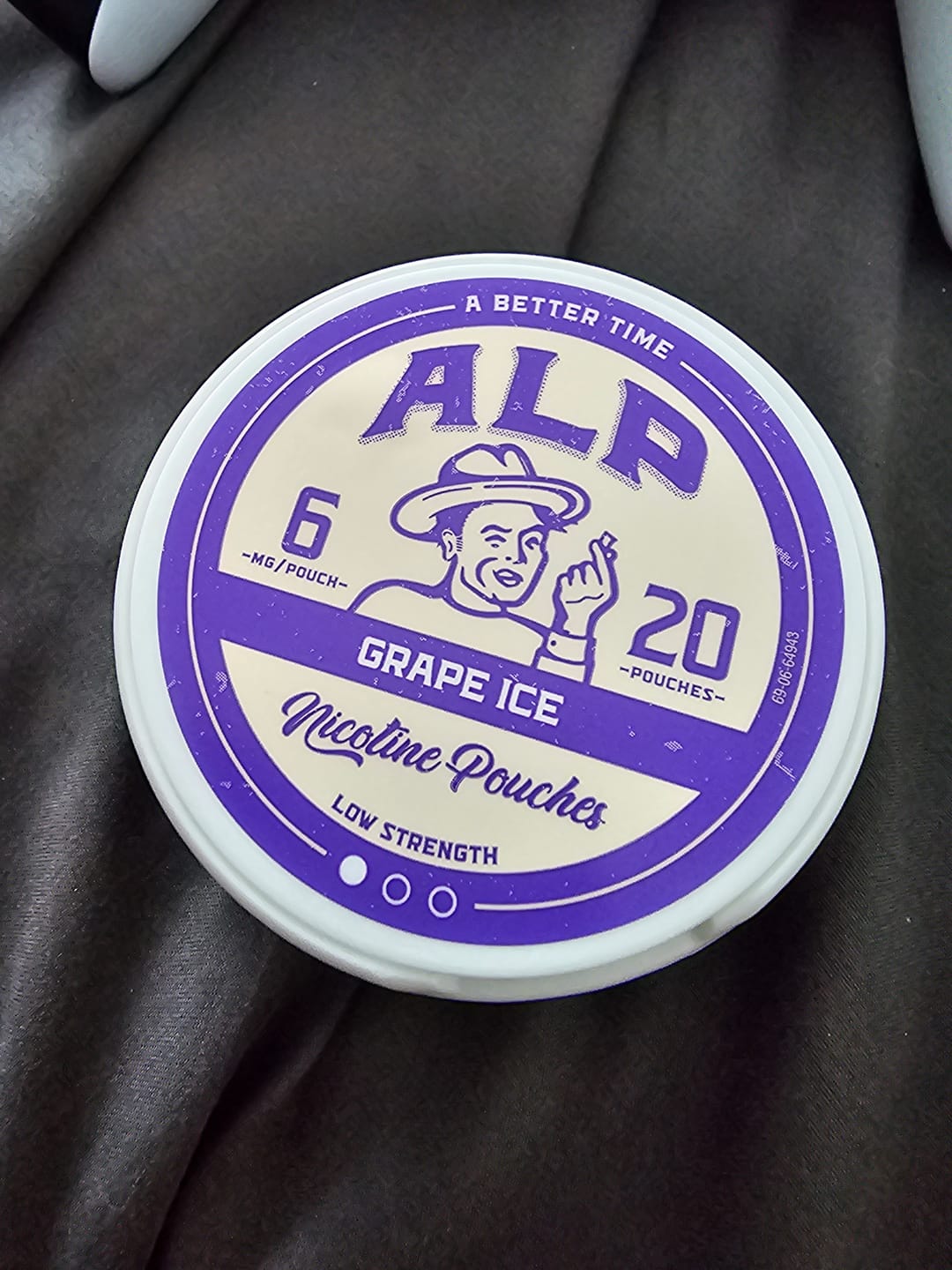 Customer photo review of Grape Ice Nicotine Pouches