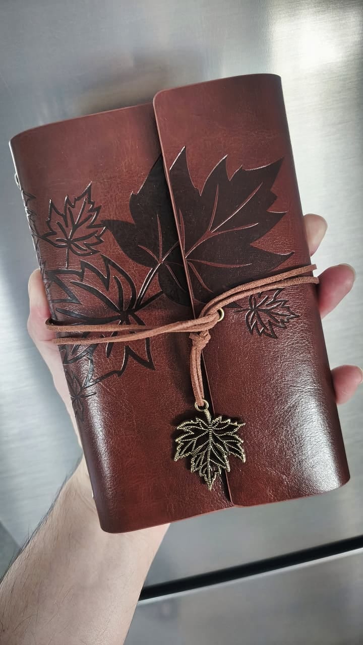 Customer photo review of Notebook Vintage 📜✒️