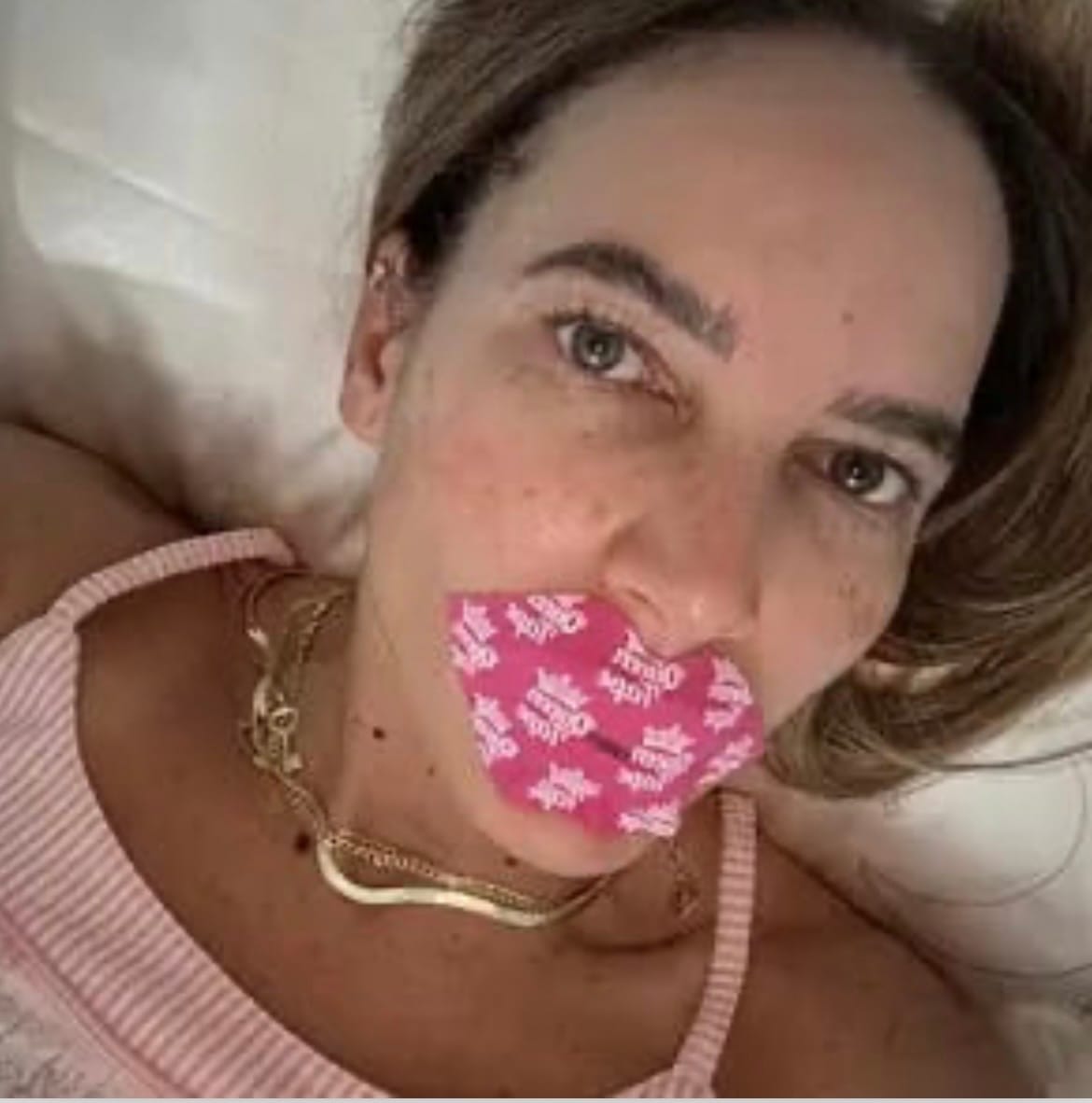 Customer photo review of Plump Tape · Cinta Labial Voluminizadora de Noche