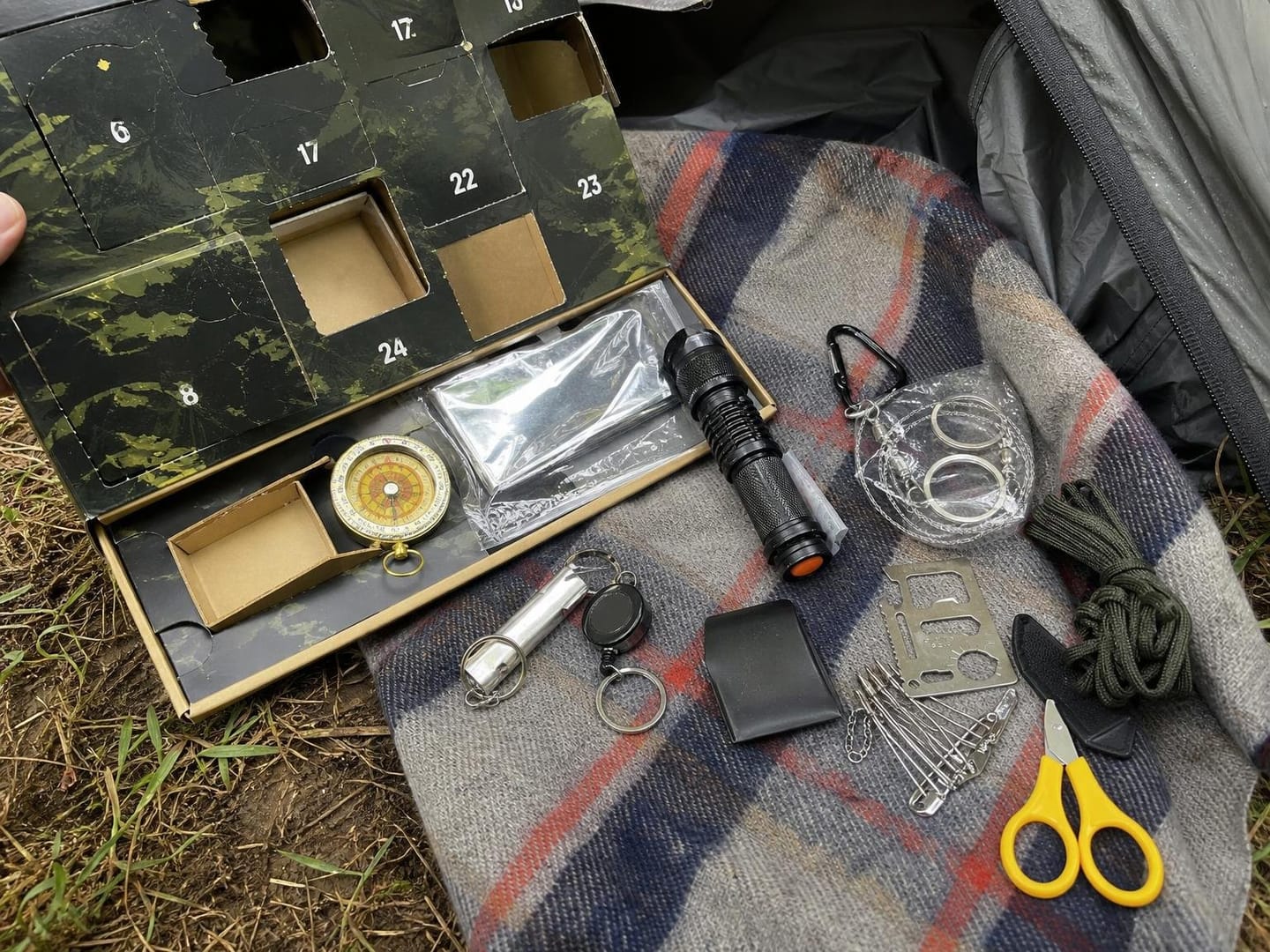 Customer photo review of Outdoorsman Advent Calendar