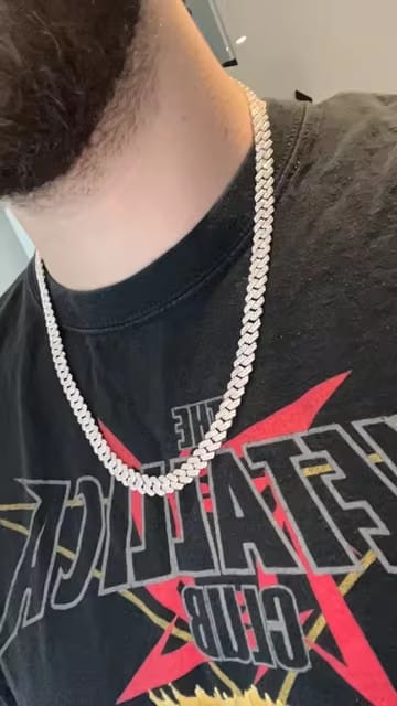 Customer photo review of Sterling Silver 8MM Moissanite Diamond Cuban Chain Necklace
