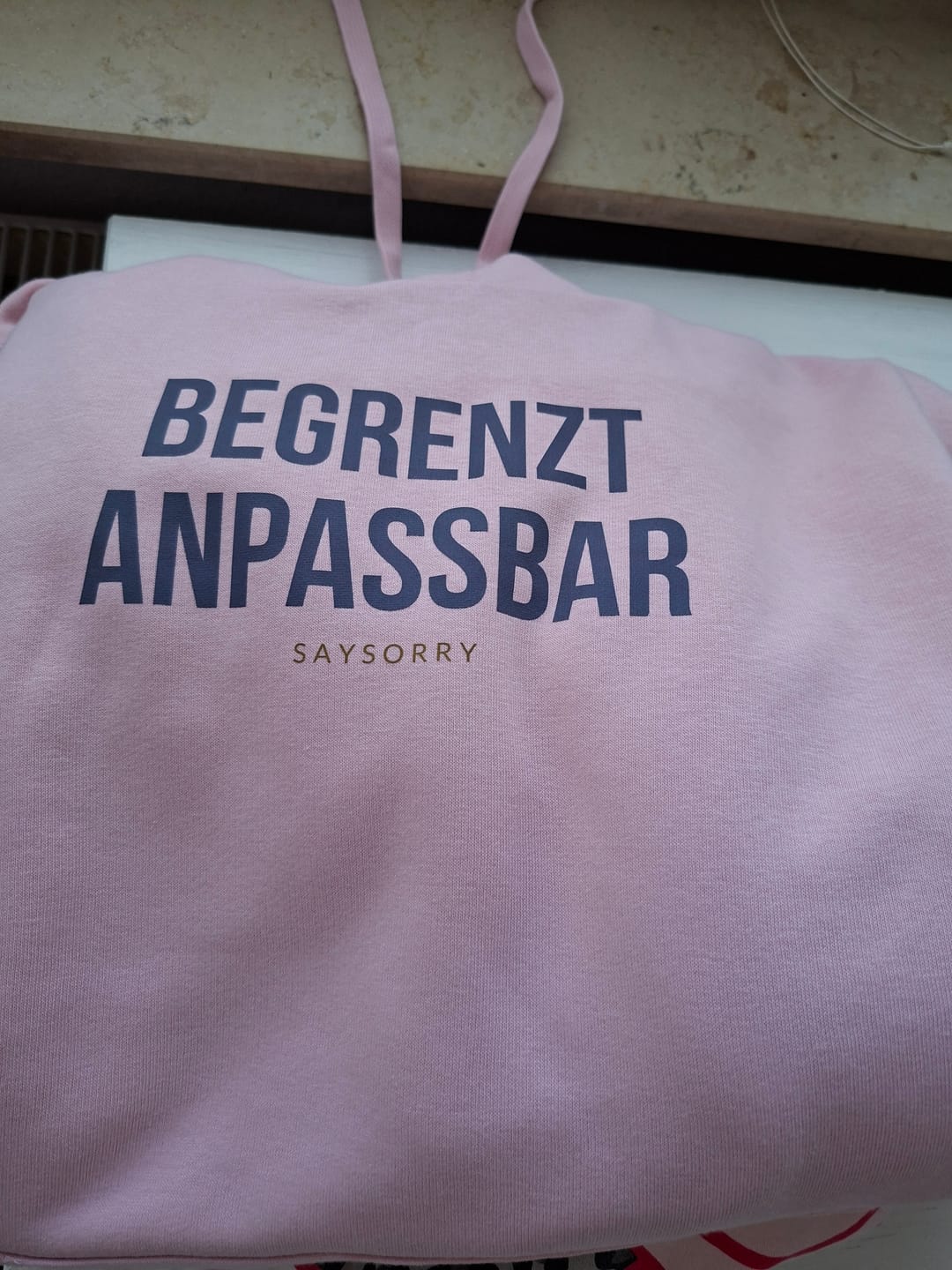 Customer photo review of Organic unisex Hoodie in vielen Farben »Begrenzt anpassbar«