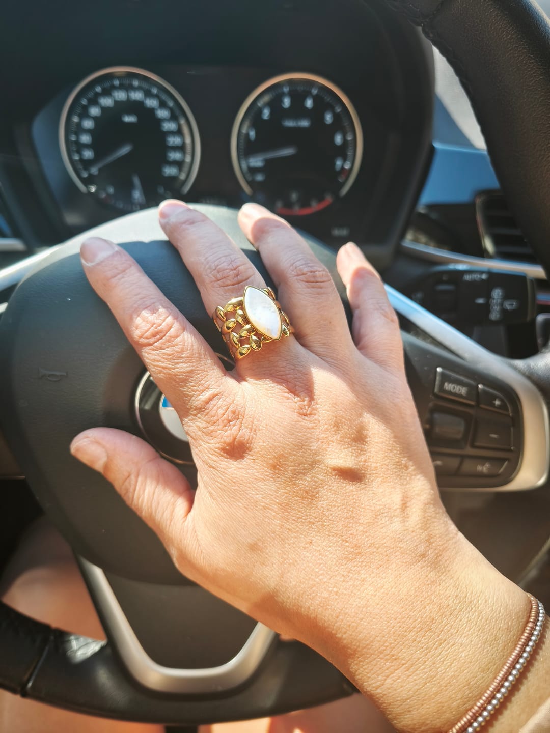 Customer photo review of ANILLO 106P