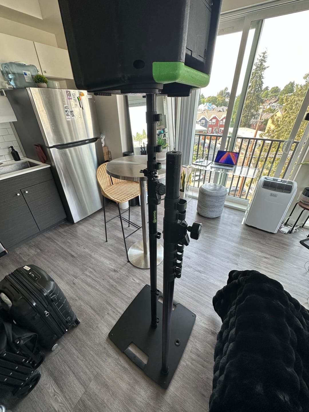 Customer photo review of Gravity TLS P 431 Touring Distance Pole for GTLS431B / GLS431B
