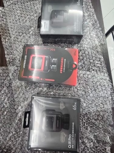 Customer photo review of CARGADOR UGREEN UNO 30W