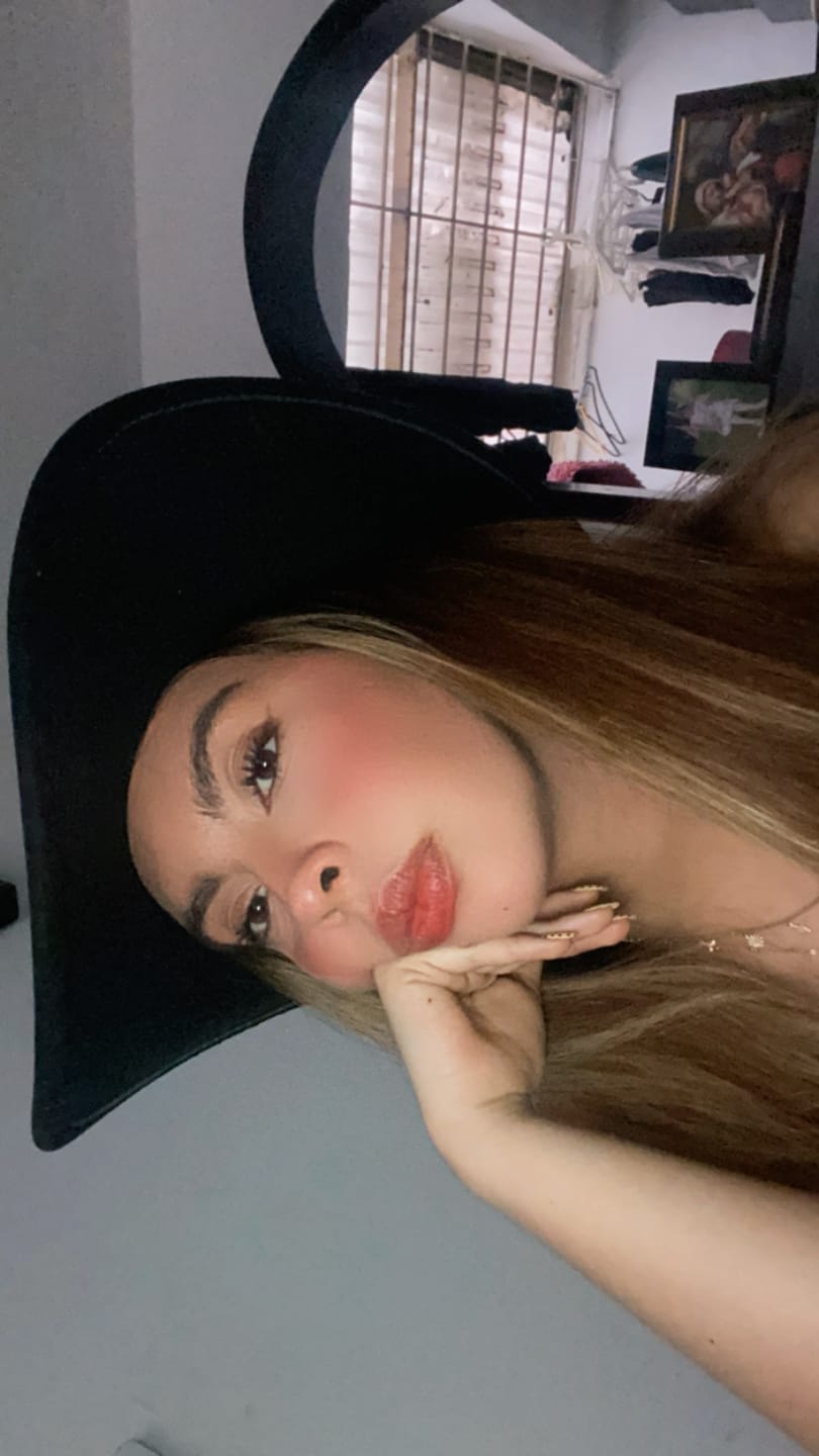 Customer photo review of Lipstick balm 1st Scene