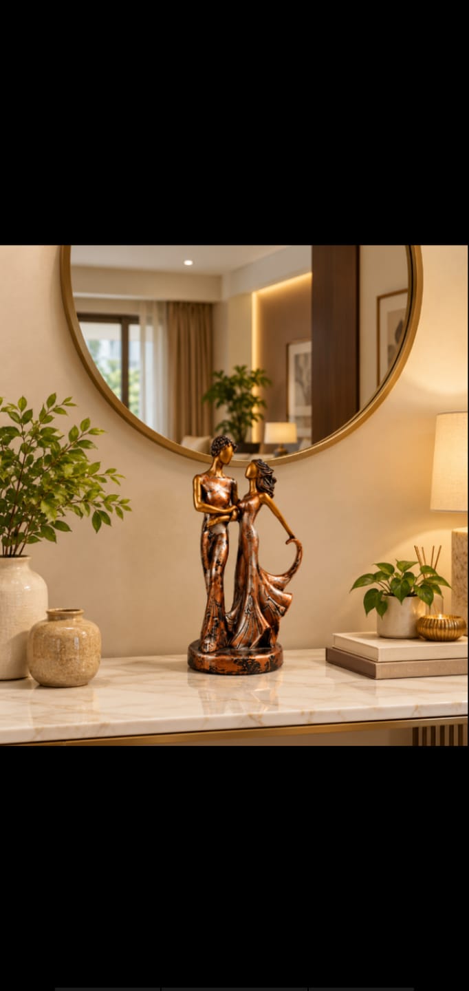 Customer photo review of Elegant Couple Decorative Statue – Modern Romantic Home Décor Sculpture