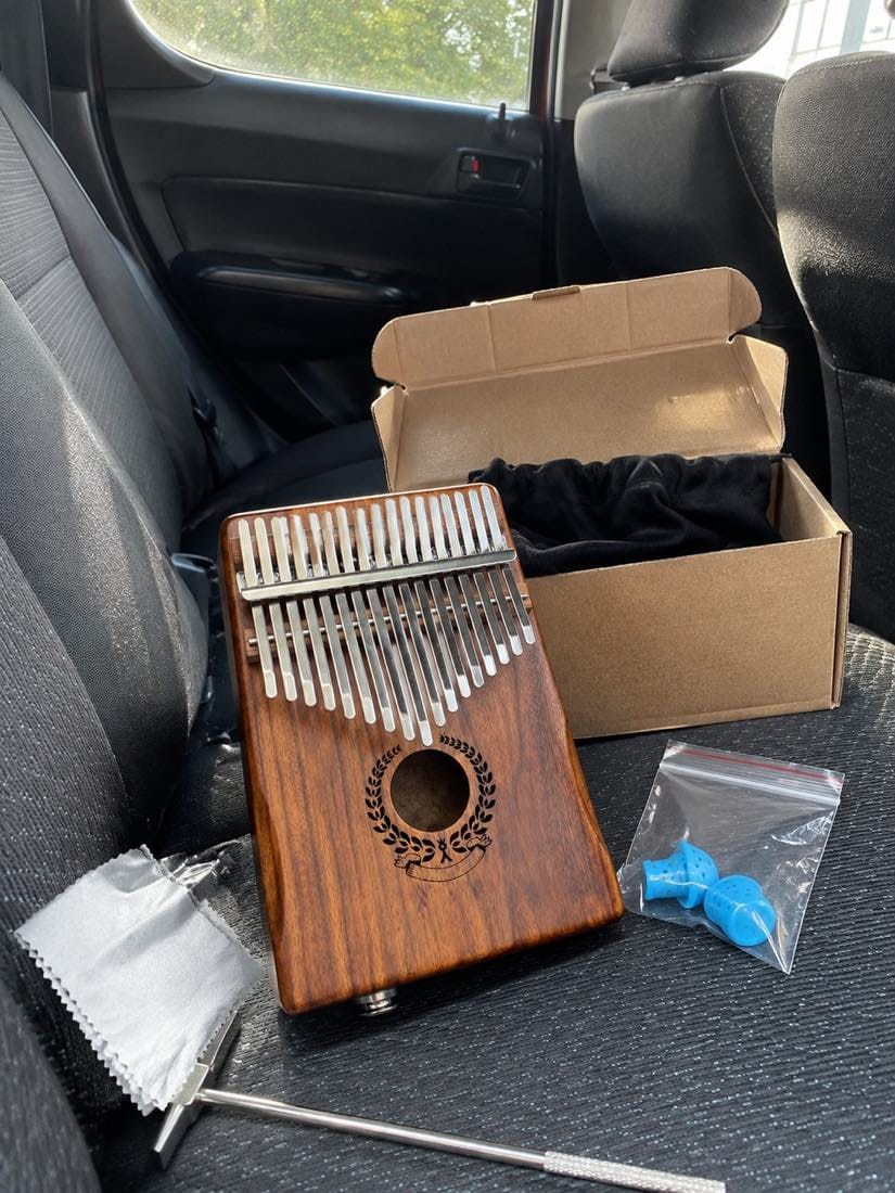 Customer photo review of Kalimba 17 Tasten - Akazienholz, mit Tonabnehmer